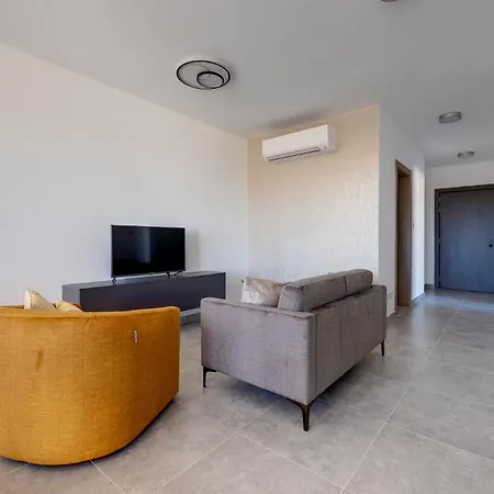 דירה 2 Bedroom Flat With Balcony, Valley Views Karp1-8 *