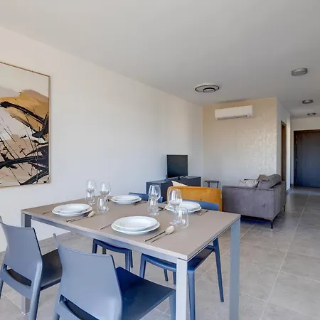 2 Bedroom Flat With Balcony, Valley Views Karp1-8