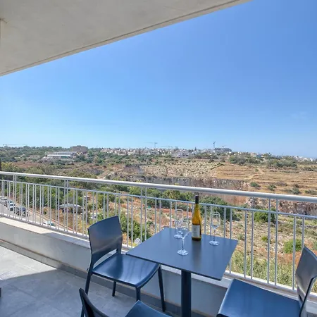 דירה 2 Bedroom Flat With Balcony, Valley Views Karp1-8