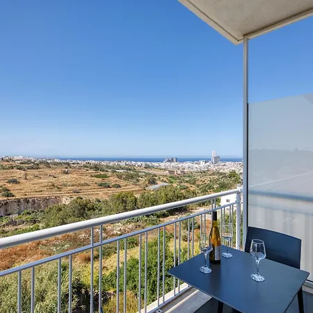 2 Bedroom Flat With Balcony, Valley Views Karp1-8 דירה *