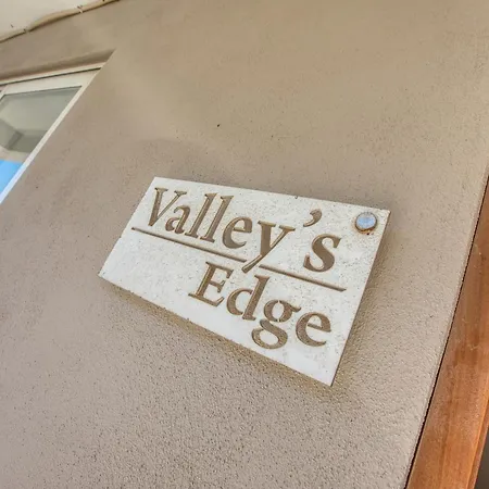 2 Bedroom Flat With Balcony, Valley Views Karp1-8